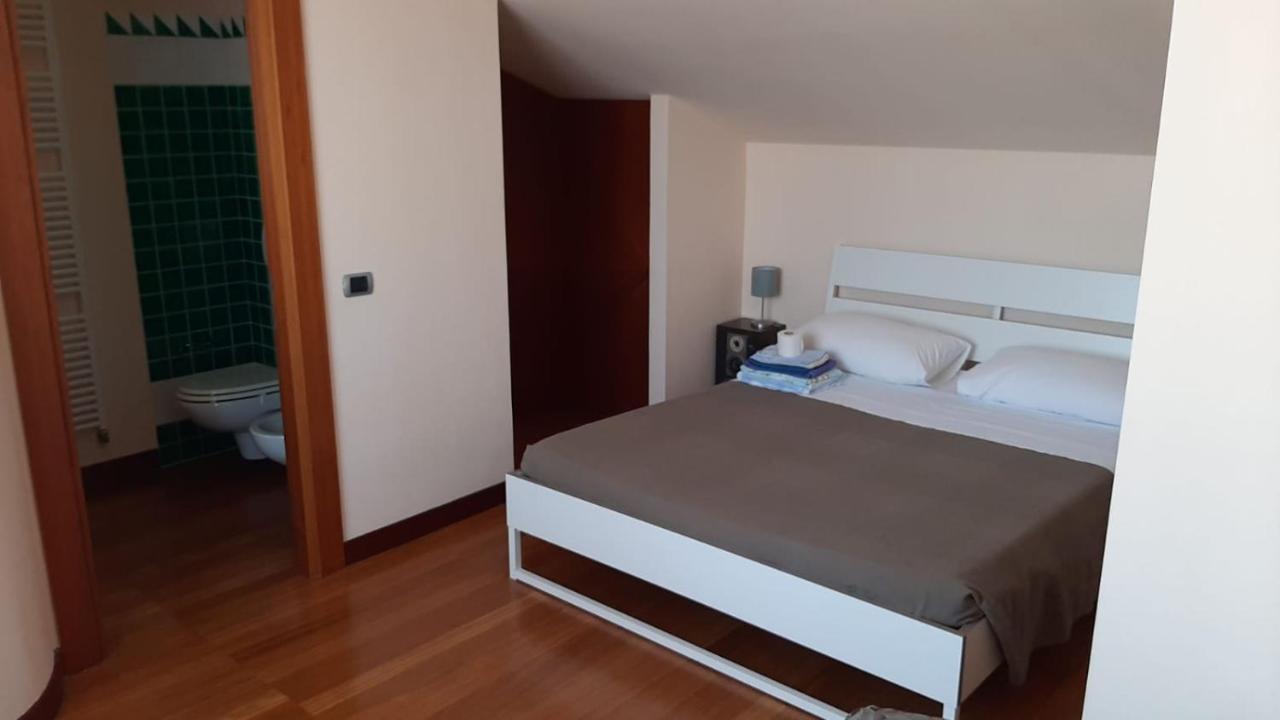 B & B Paradiso Loreto Luaran gambar